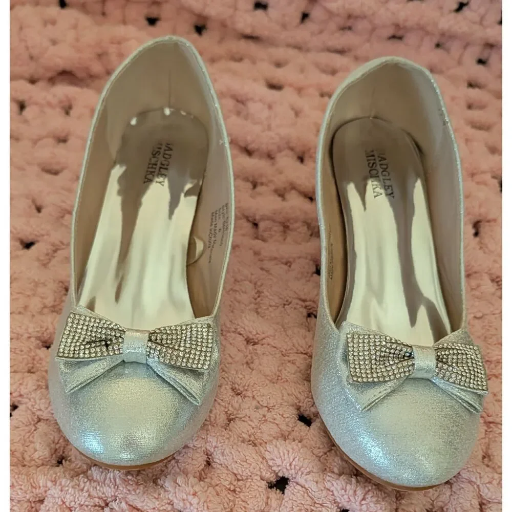 Badgley Mischka Little Kids Big Girls Medium Heel Dress Pump Shoes Silver Size 6